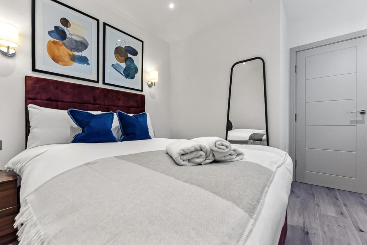 Amazing 2 Bedroom Apartment In Greater Лондон Екстер'єр фото