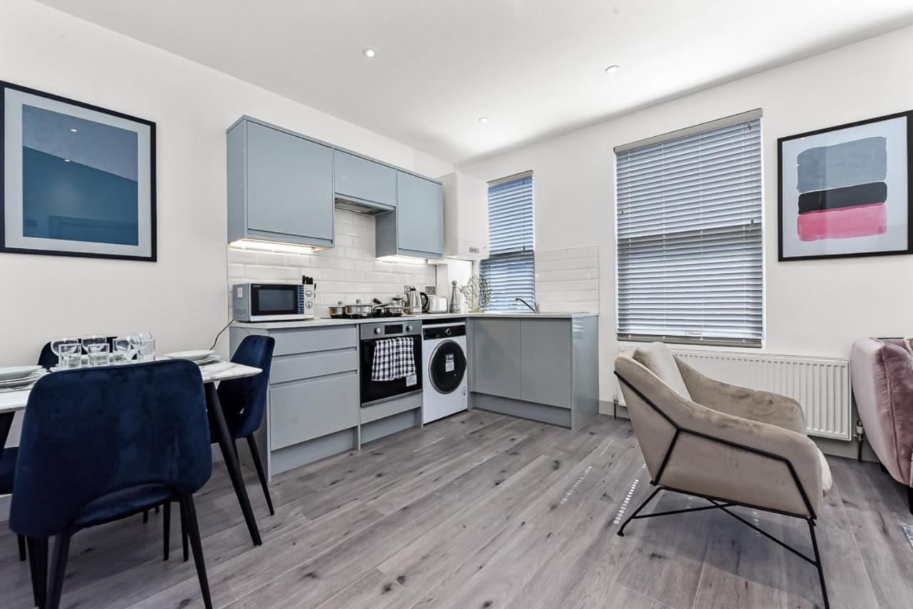 Amazing 2 Bedroom Apartment In Greater Лондон Екстер'єр фото